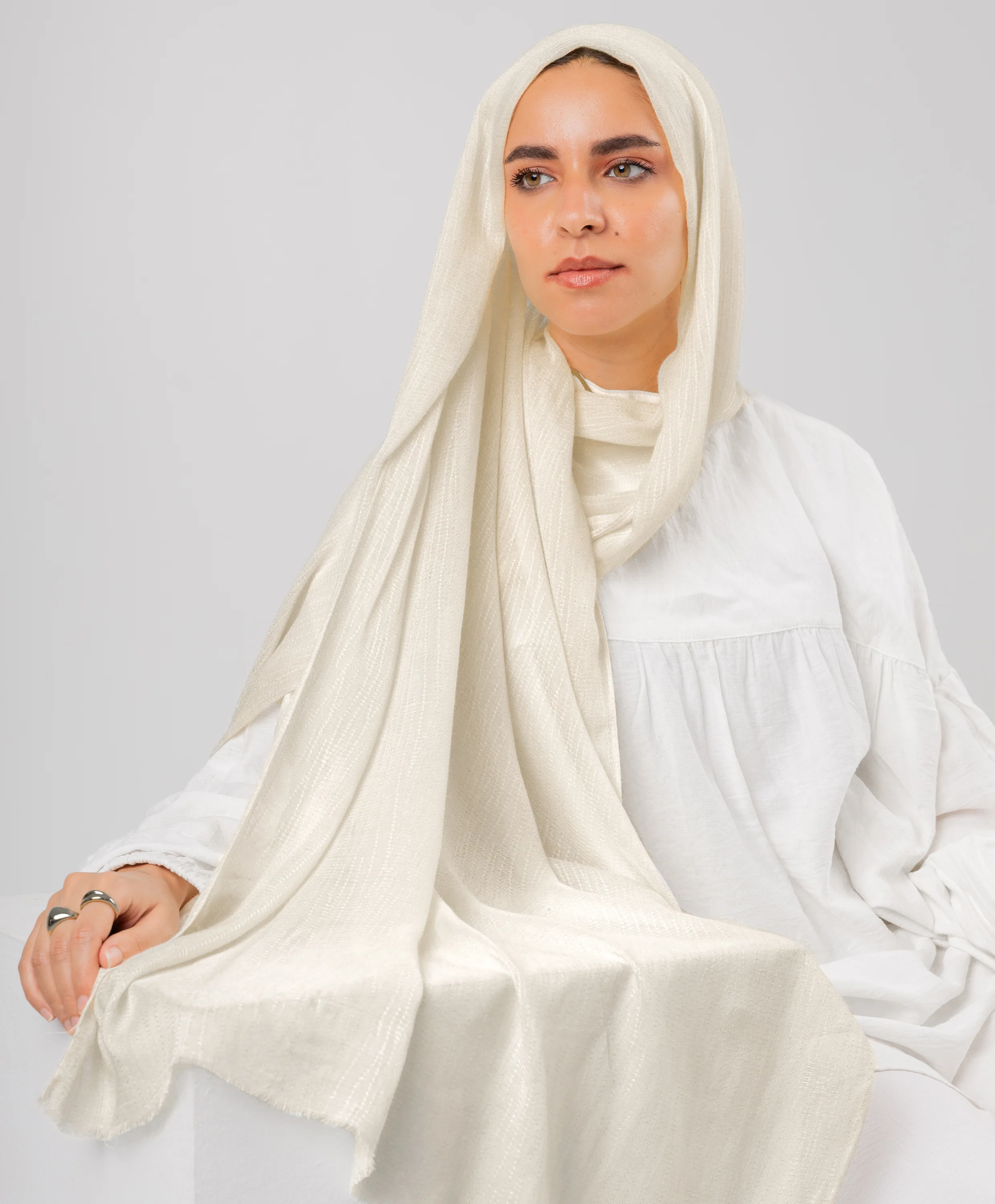 Bubbly Linen Scarf - Image 5