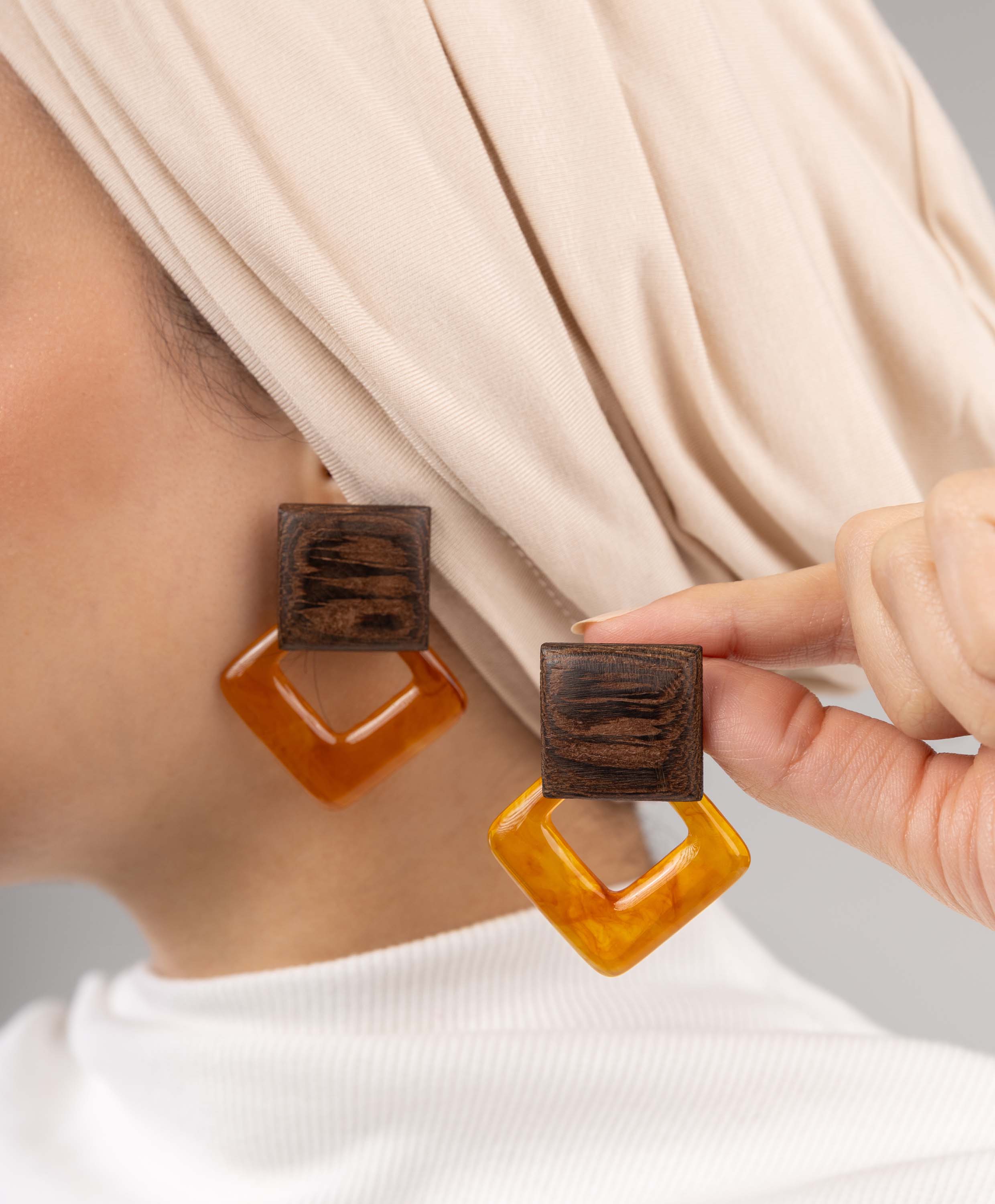 Square Earrings - Image 5